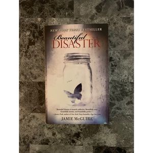 Beautiful Disaster by Jamie McGuire (Signed!)